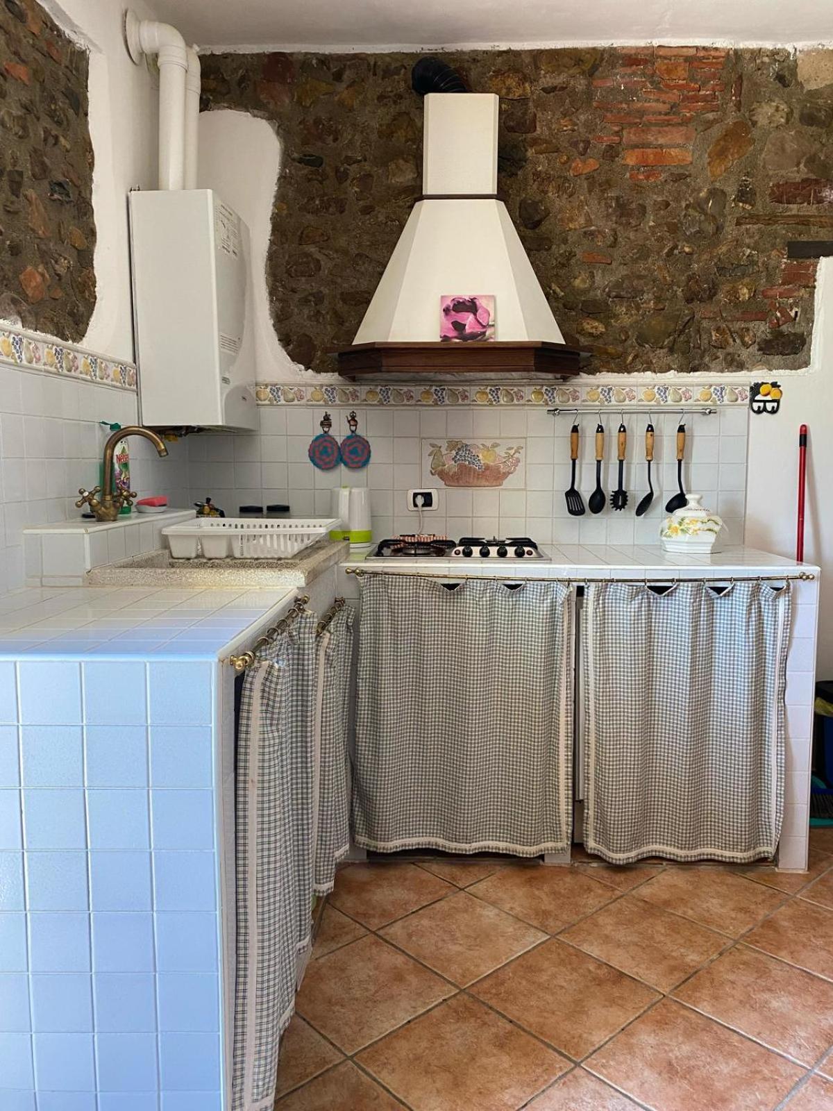 Agribike Agriturismo Poggio Rossino ガヴォッラーノ エクステリア 写真