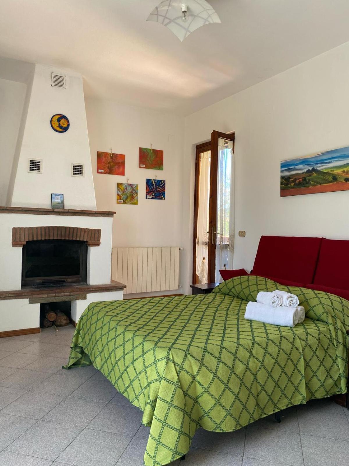 Agribike Agriturismo Poggio Rossino ガヴォッラーノ エクステリア 写真
